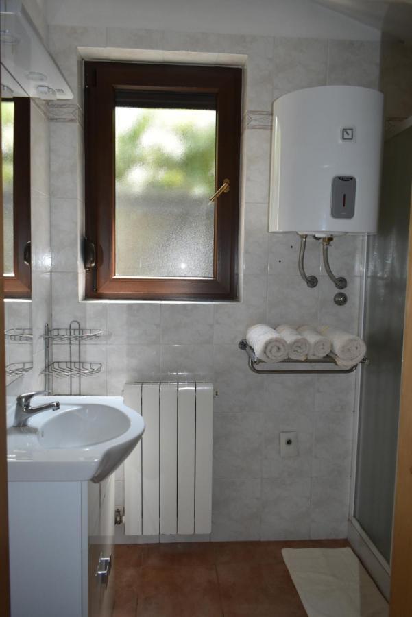 Studio Max With Parking Rovinj Exterior photo